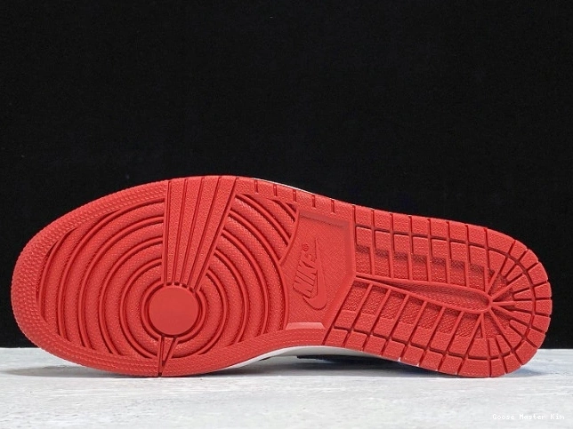CK5666-100 Retro High Air Fearless Jordan OG 1 0723